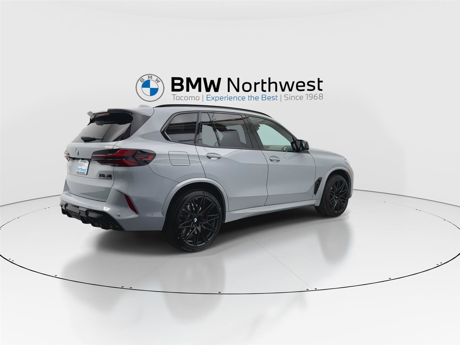 New 2026 BMW X5 M Competition w/ Executive Package image 3