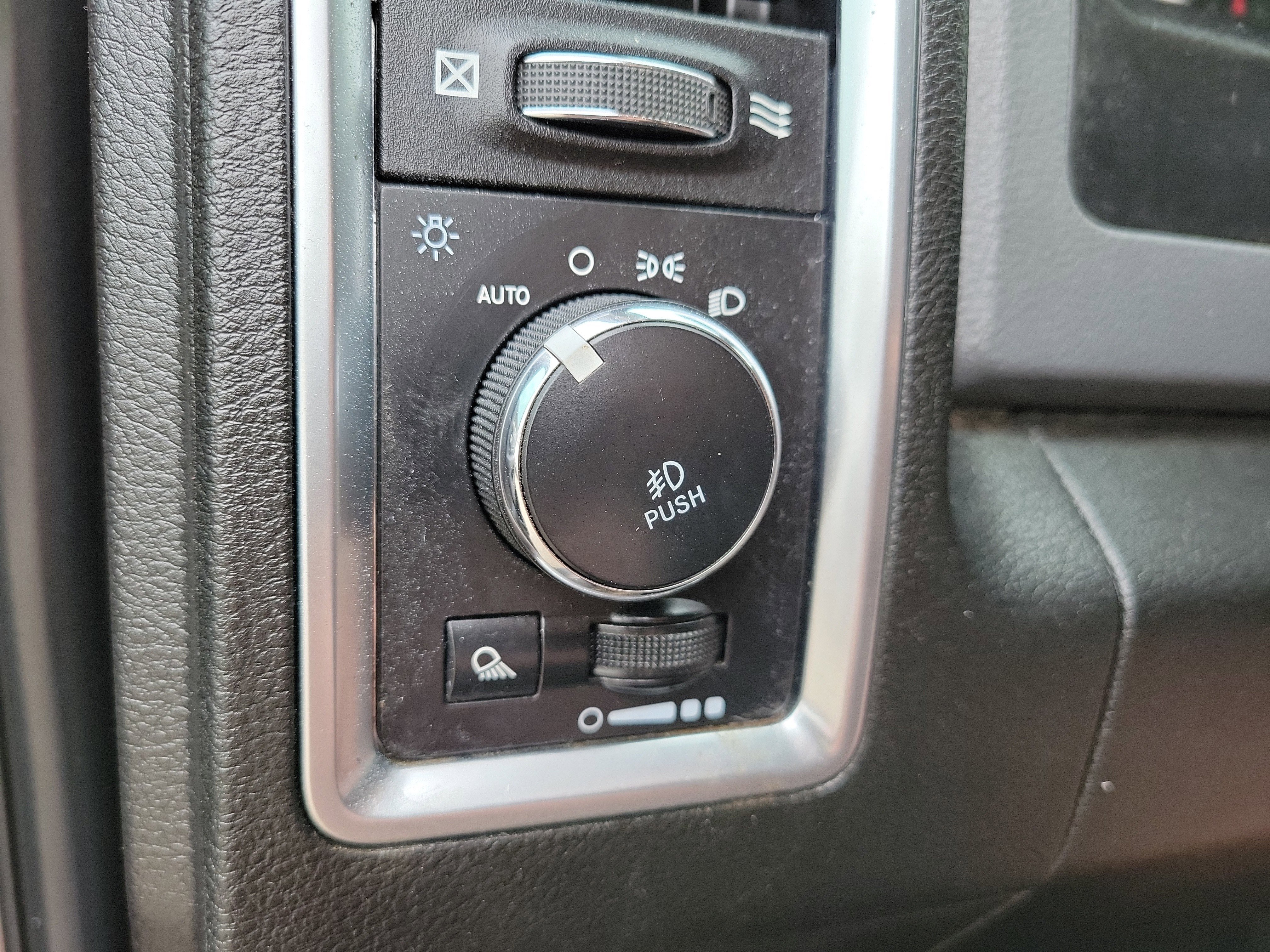 Used 2020 RAM 1500 Classic Warlock image 23