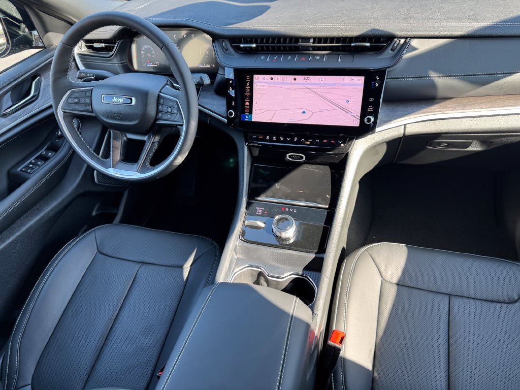 New 2027 Jeep Grand Cherokee L Limited AWD/4WD image 11
