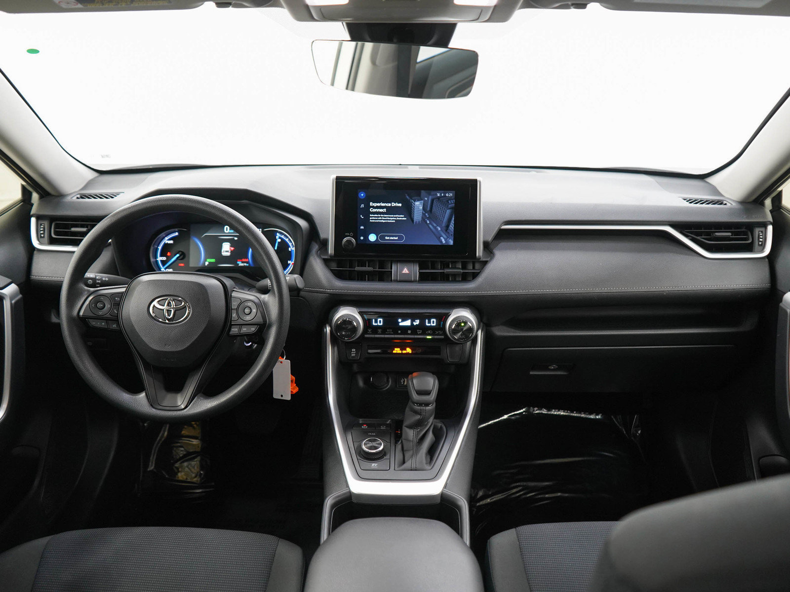 Used 2025 Toyota RAV4 LE AWD/4WD image 13