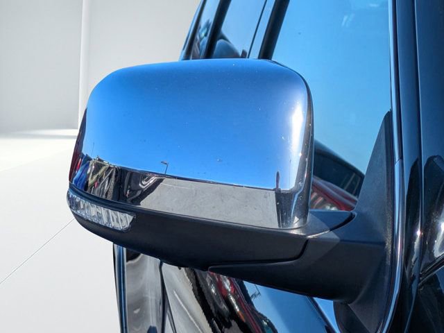 Used 2018 Jeep Grand Cherokee Overland image 10