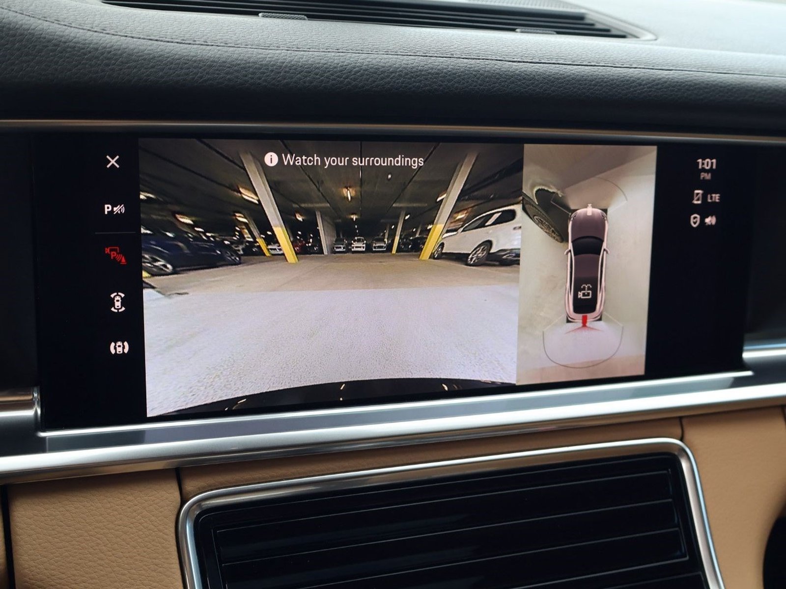 Certified 2023 Porsche Panamera 4 Platinum Edition AWD/4WD image 19