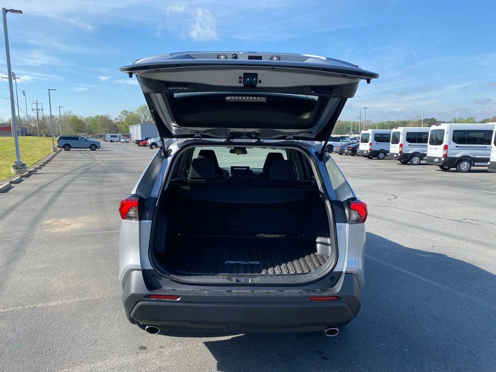 Used 2024 Toyota RAV4 XLE image 9