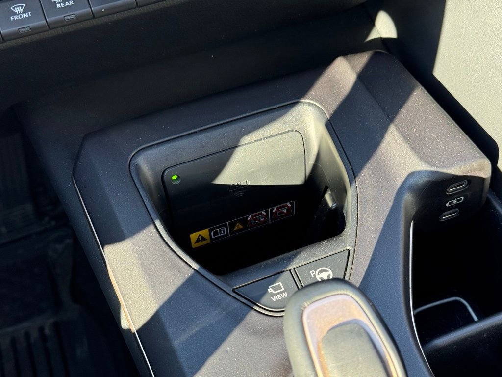 Used 2023 Toyota Crown Platinum image 46