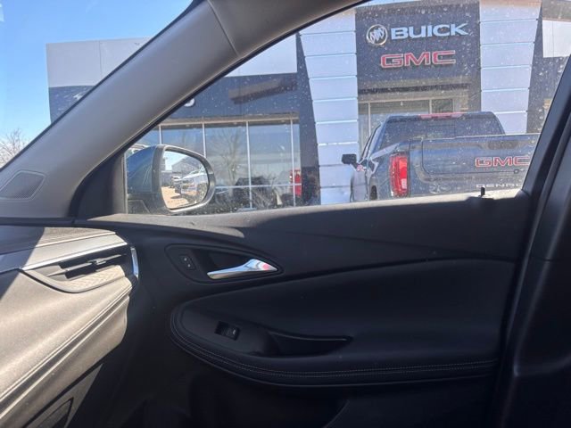 Used 2024 Buick Encore GX Preferred w/ Comfort Package image 13