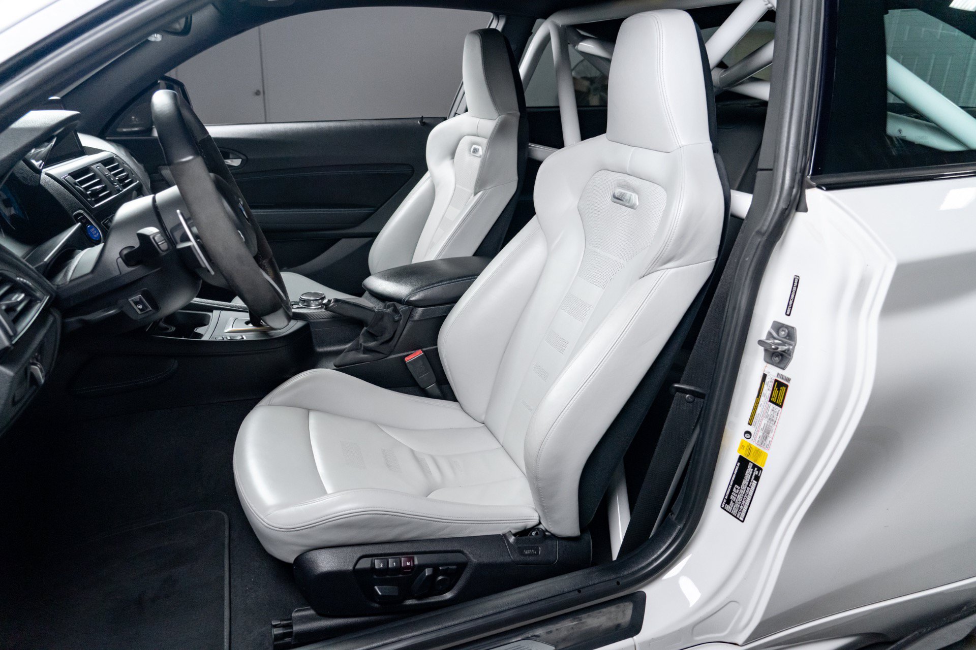 Used 2016 BMW M2 RWD image 25