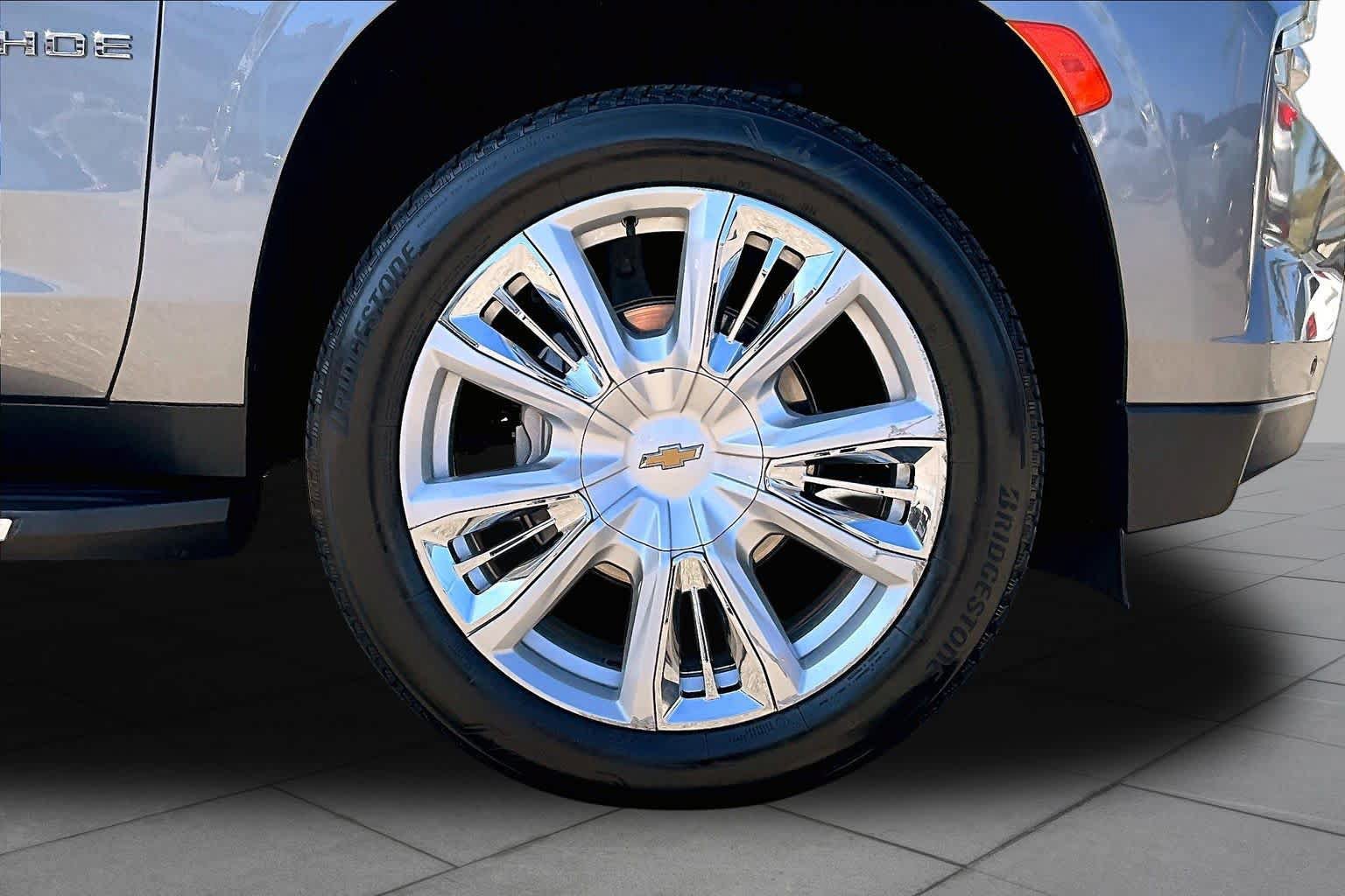 Used 2021 Chevrolet Tahoe High Country RWD image 9