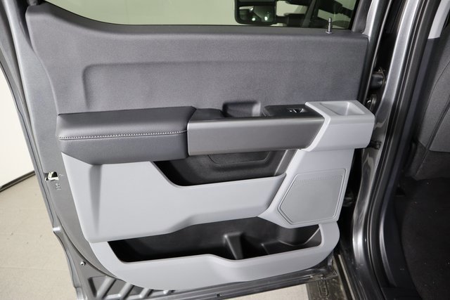 New 2026 Ford F350 XLT w/ 360-Degree Camera Package image 14
