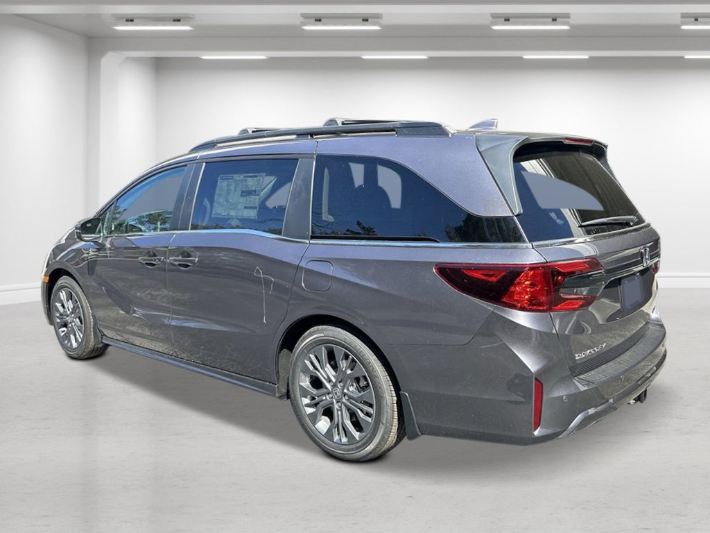 New 2027 Honda Odyssey Touring image 3
