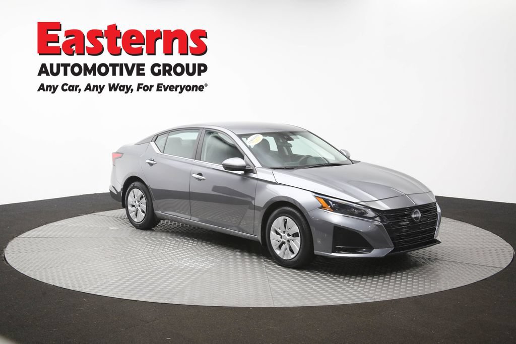 Used 2023 Nissan Altima 2.5 S FWD image 48