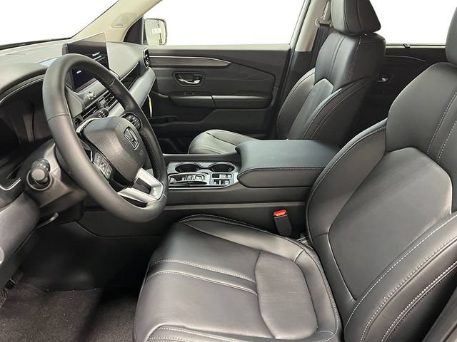 New 2026 Honda Pilot Touring image 16