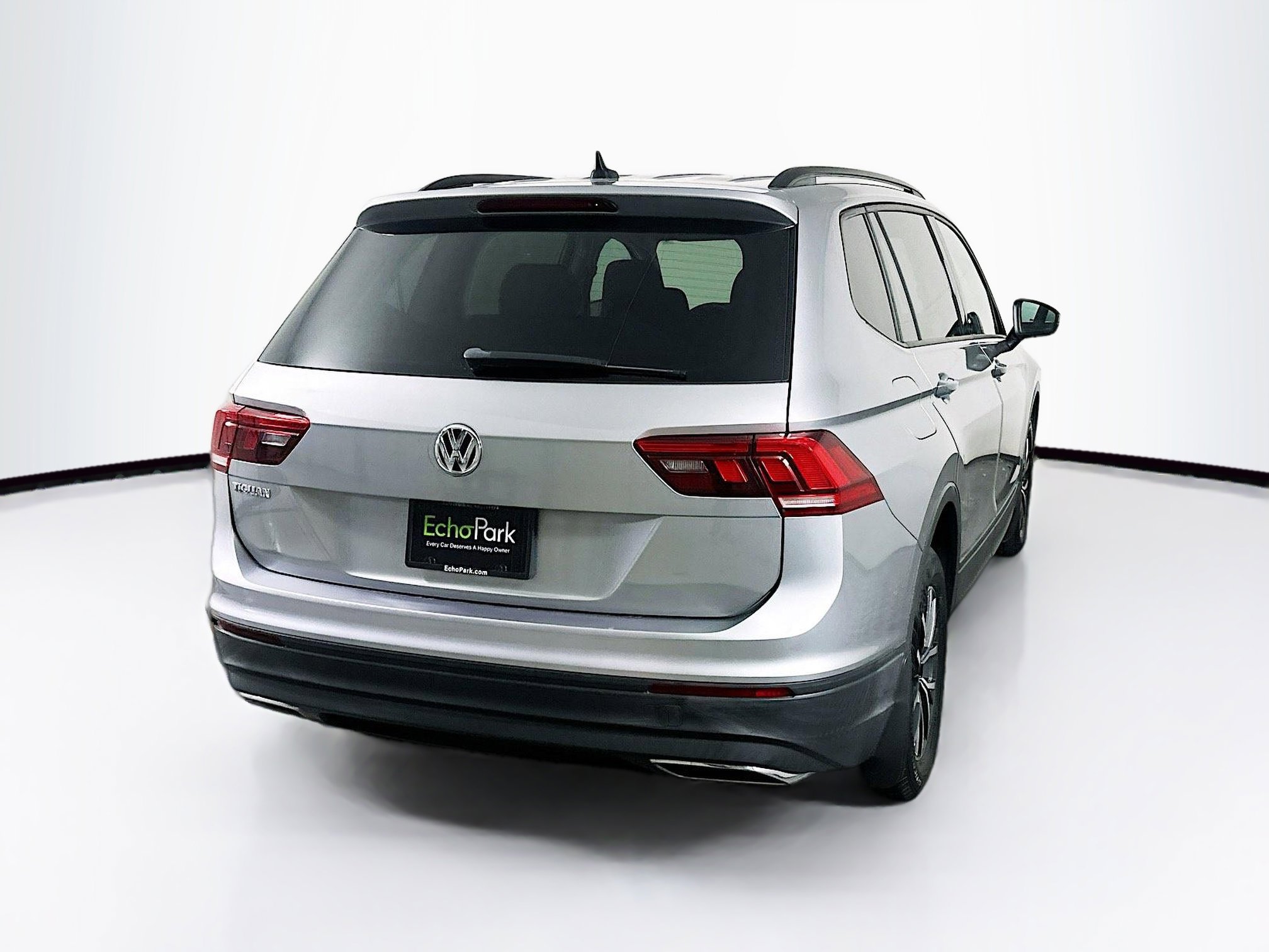 Used 2021 Volkswagen Tiguan S FWD image 9