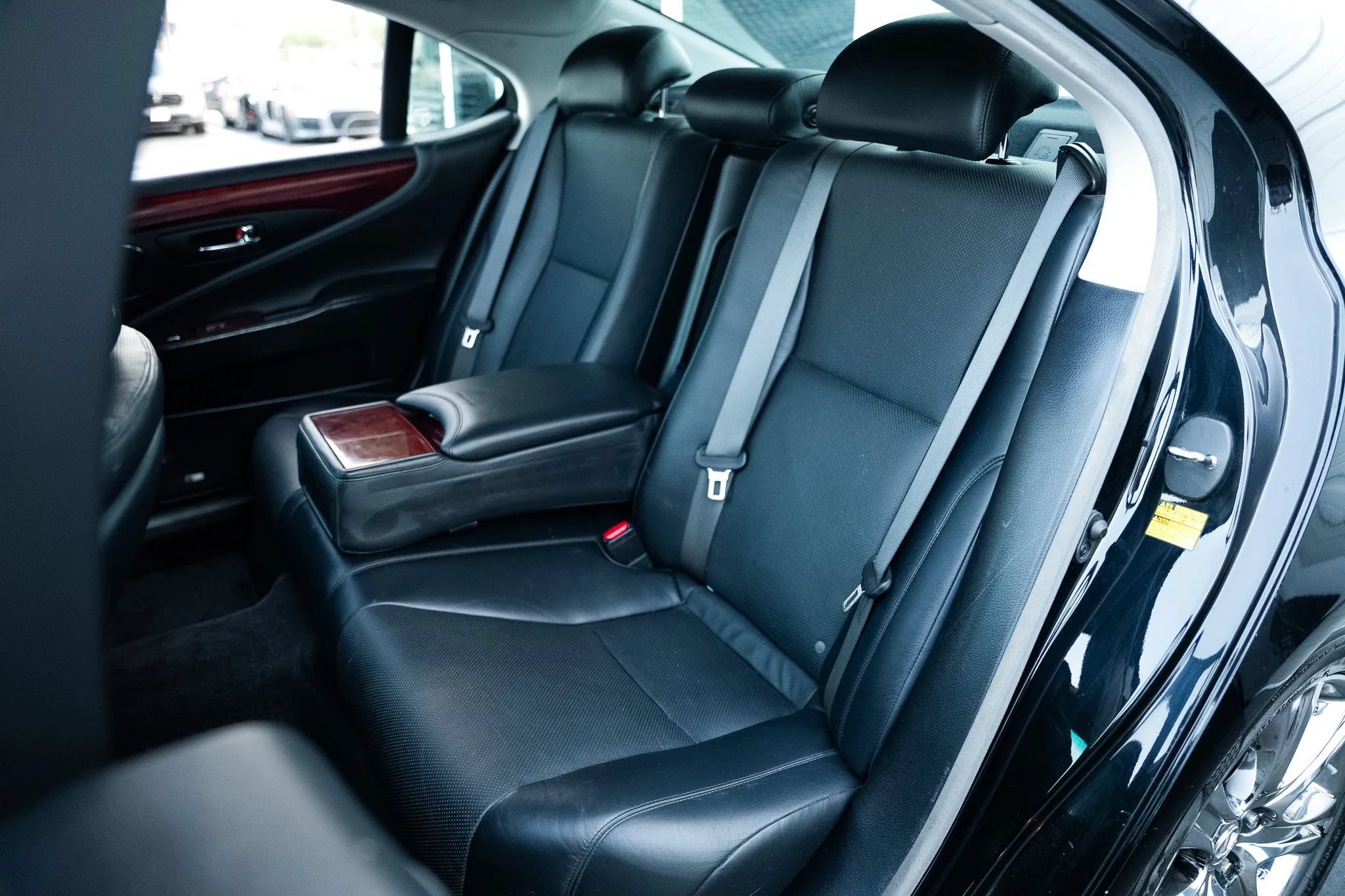 Used 2008 Lexus LS 460 RWD image 33
