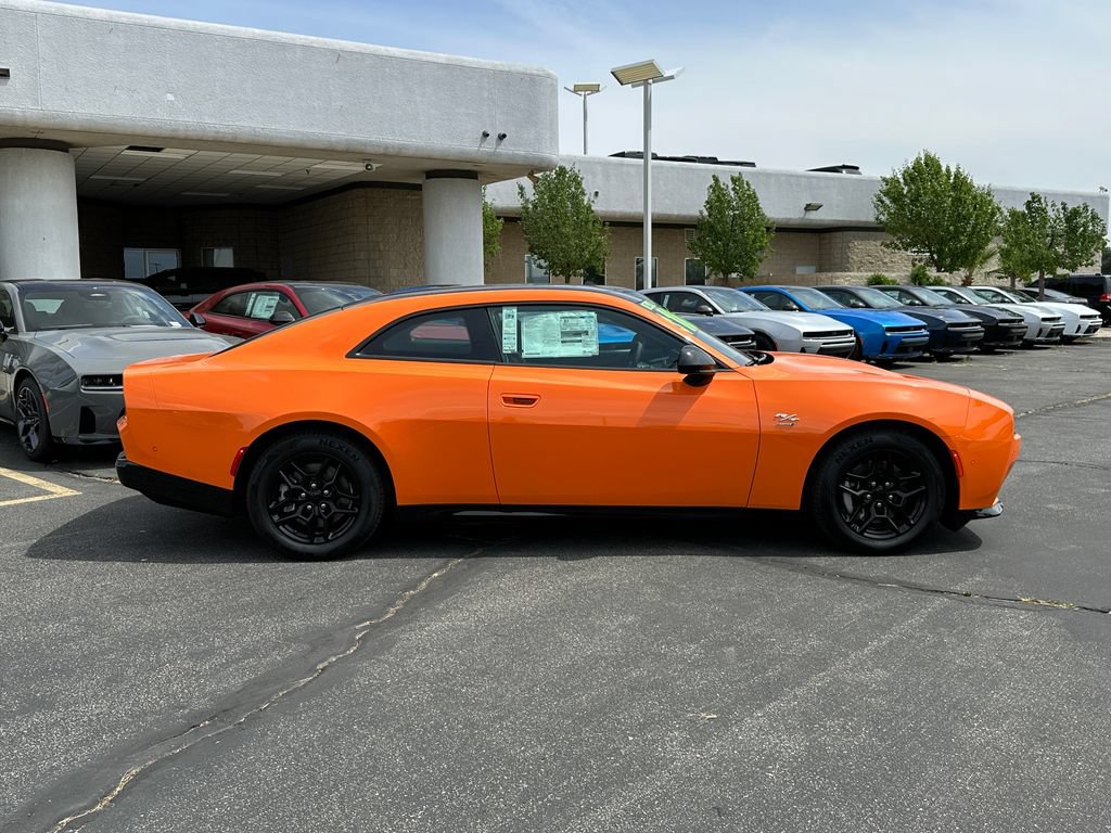 New 2025 Dodge Charger Daytona R/T w/ Sun & Sound Package AWD/4WD image 30