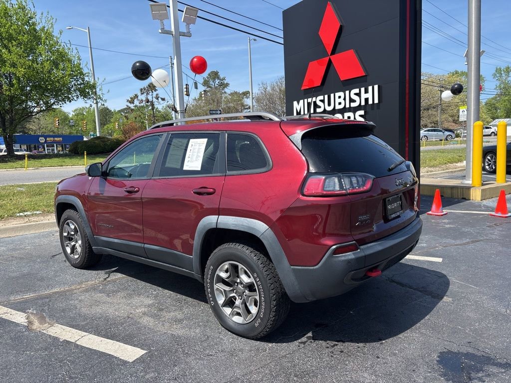 Used 2019 Jeep Cherokee Trailhawk w/ Cold Weather Group AWD/4WD image 8