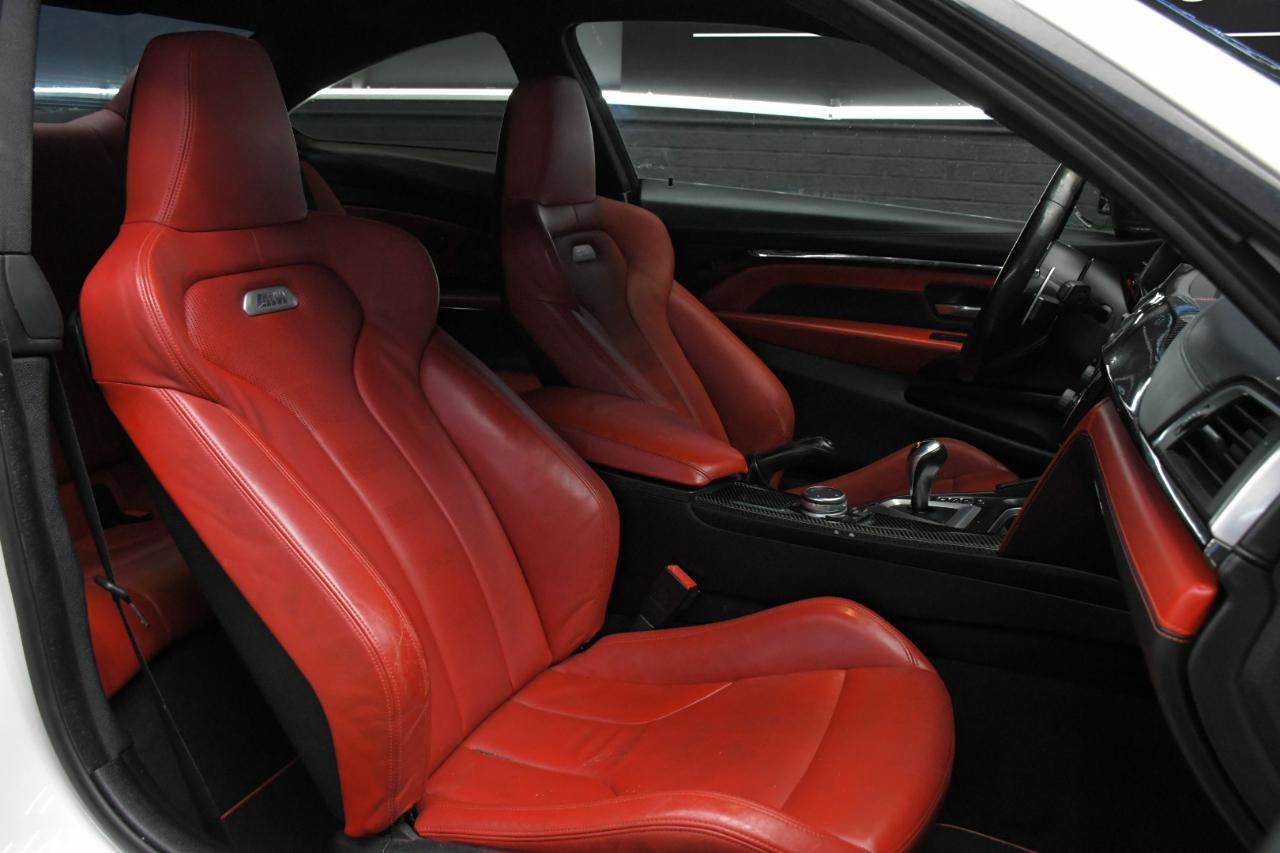 Used 2016 BMW M4 Coupe w/ Executive Package RWD image 40
