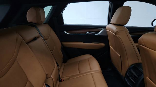 Certified 2025 Cadillac XT5 Premium Luxury w/ LPO, Floor Liner Package image 22