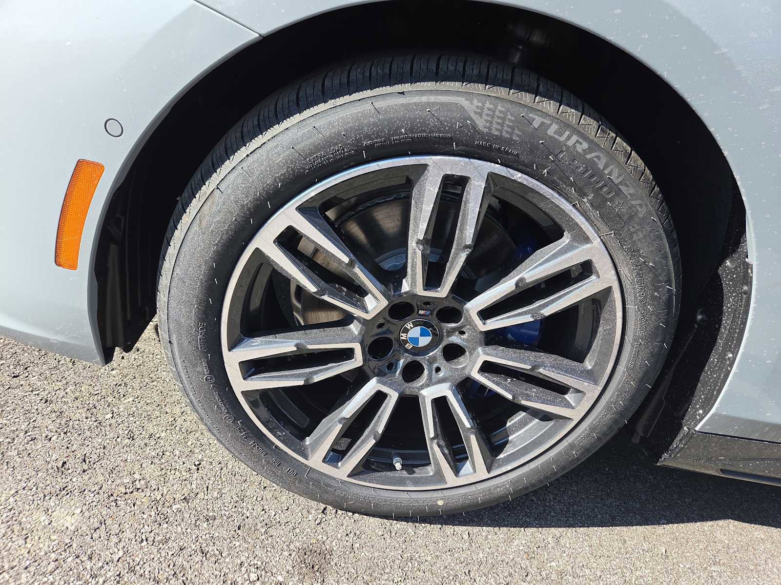 New 2026 BMW 530i xDrive w/ M Sport Package image 9