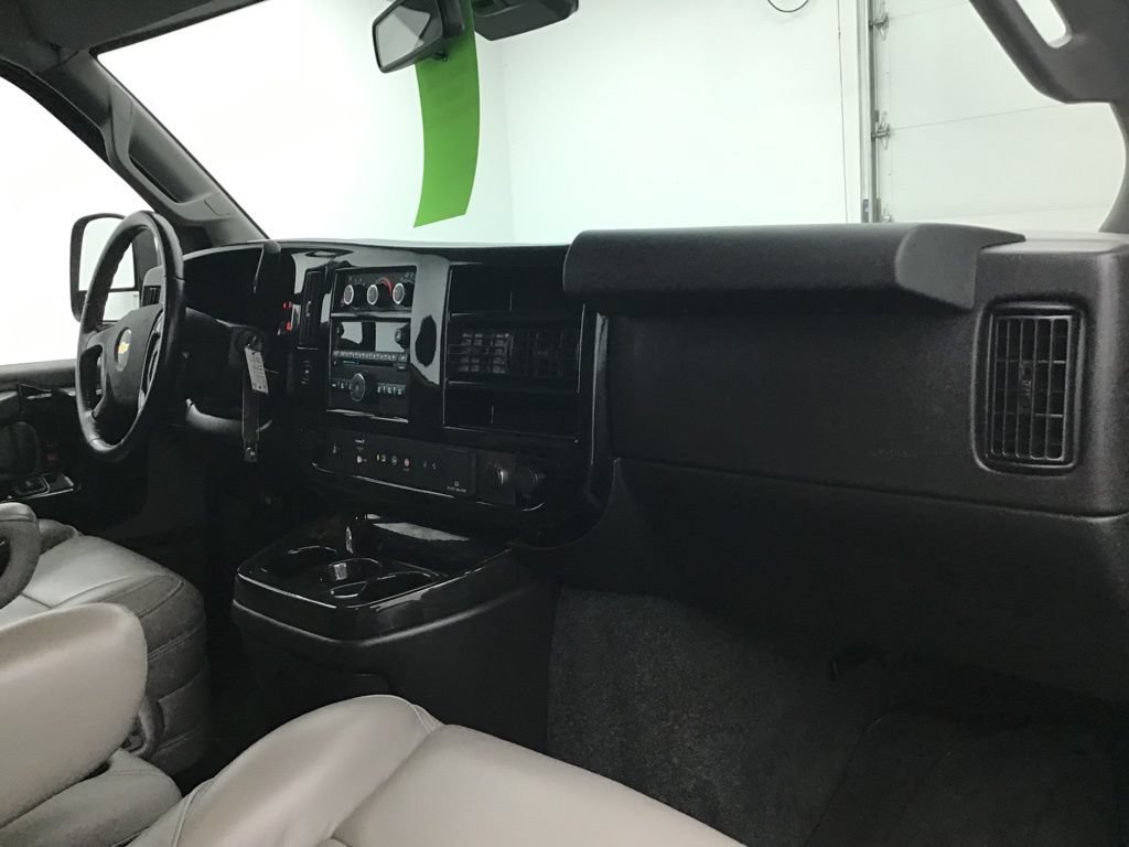 Used 2020 Chevrolet Express 2500 w/ Enhanced Convenience Package RWD image 42