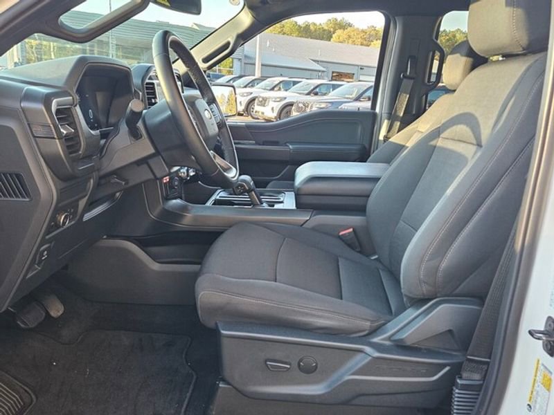 Used 2024 Ford F150 XLT w/ XLT Black Appearance Package image 6