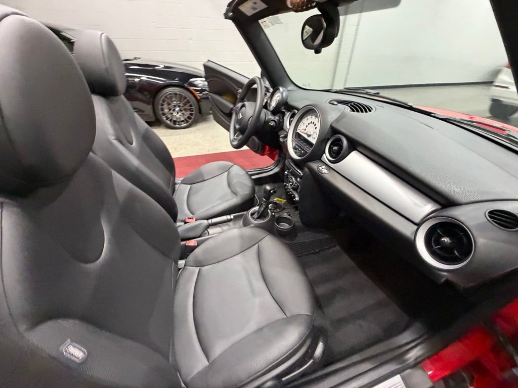 Used 2014 MINI Cooper Convertible FWD image 34
