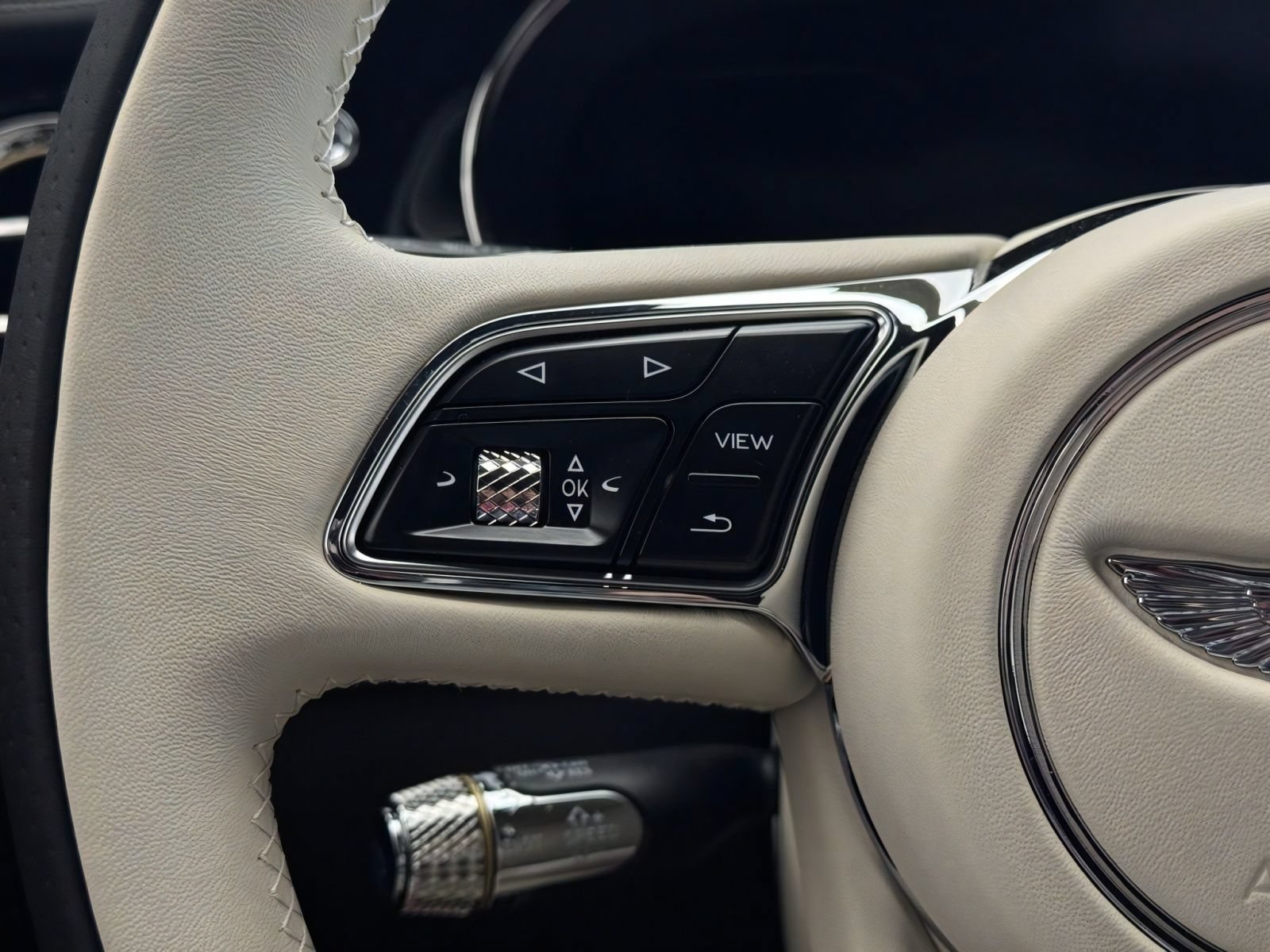 New 2026 Bentley Flying Spur Plug-In Hybrid AWD/4WD image 38