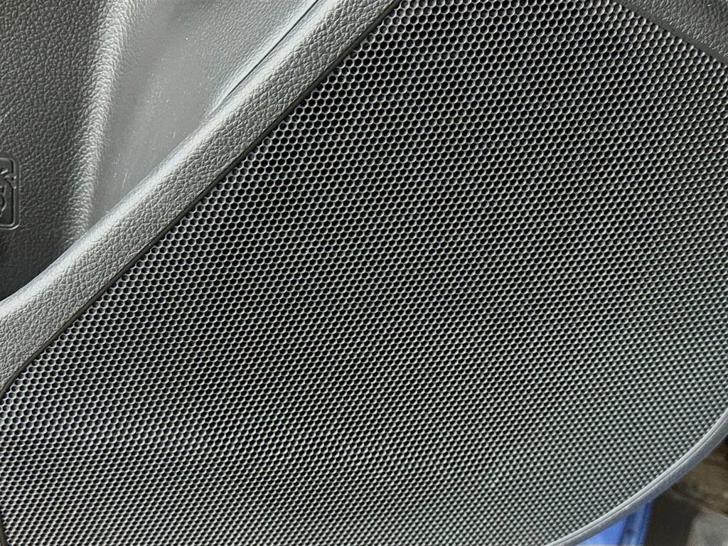 Used 2016 Subaru Forester 2.5i Limited image 21