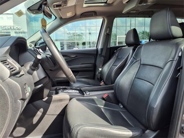 Used 2019 Honda Pilot Elite image 14