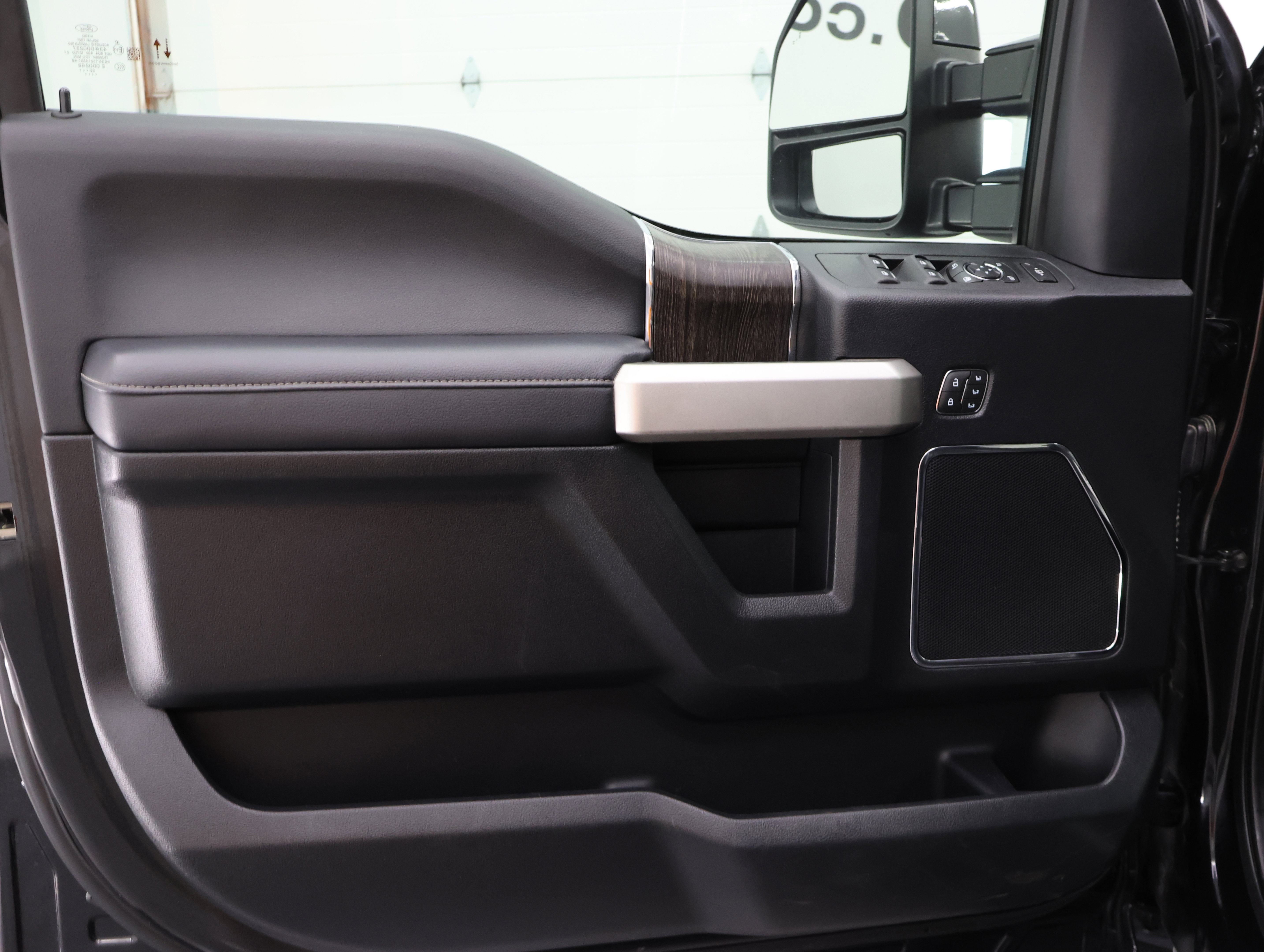 Used 2021 Ford F350 Lariat AWD/4WD image 38