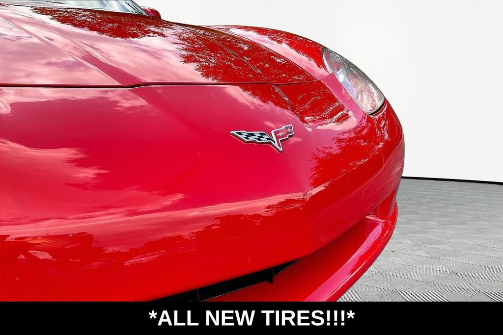 Used 2007 Chevrolet Corvette Coupe w/ Preferred Equipment Group RWD image 32