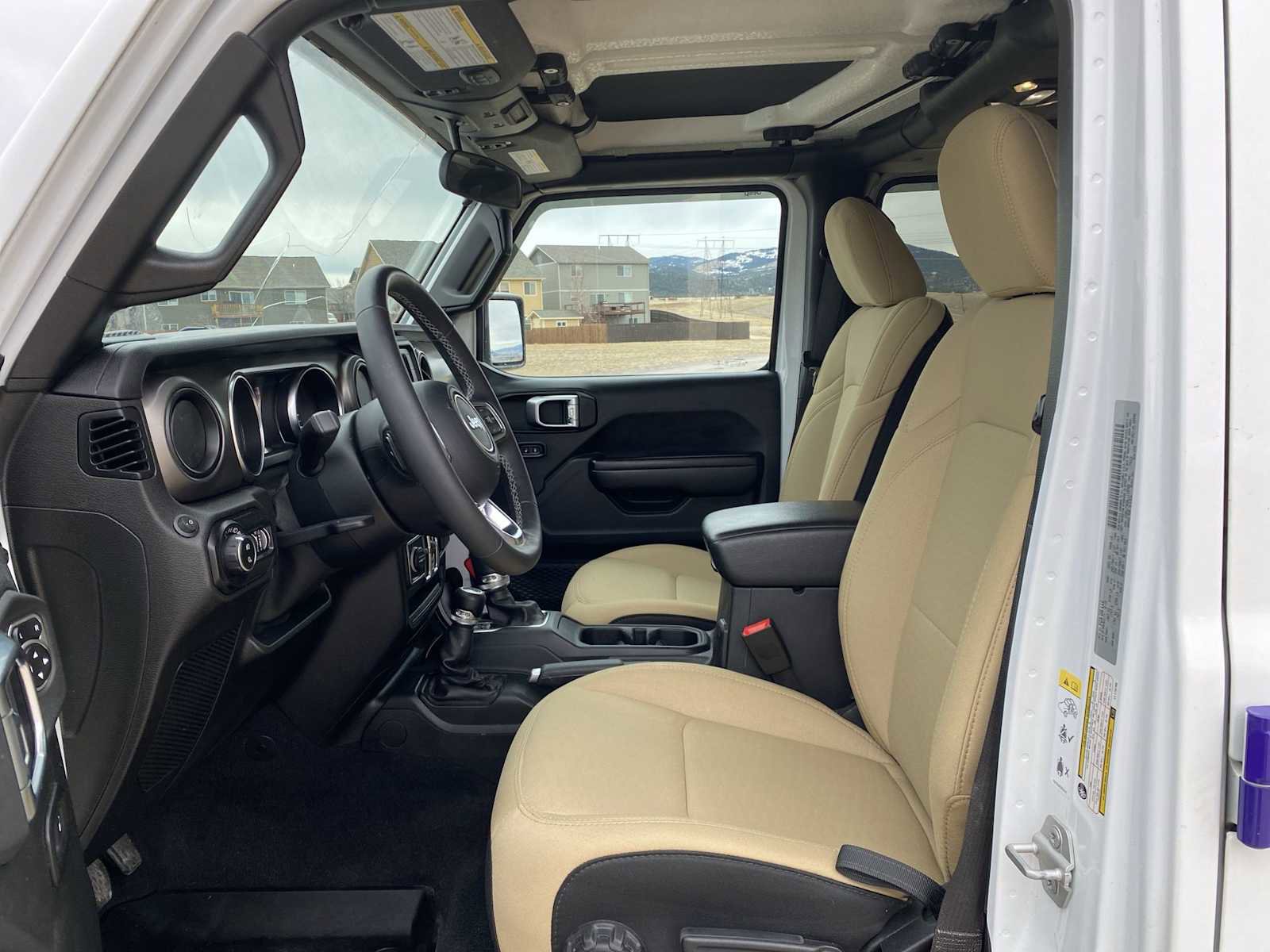 Certified 2020 Jeep Gladiator Sport w/ Quick Order Package 24S image 17