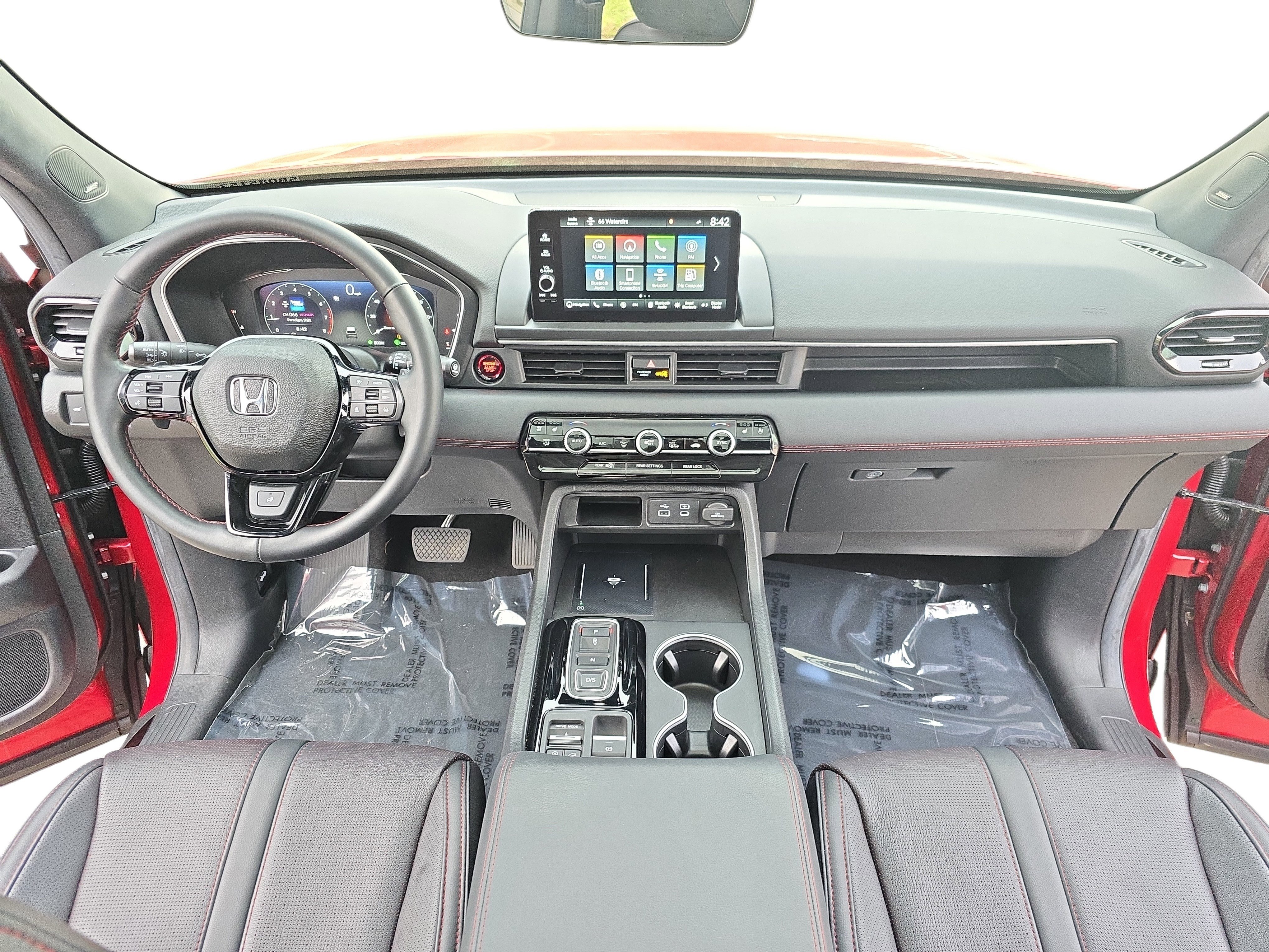 Used 2025 Honda Pilot Black Edition image 9