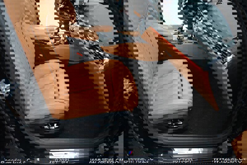 Used 2022 BMW M550i xDrive w/ Executive Package image 19