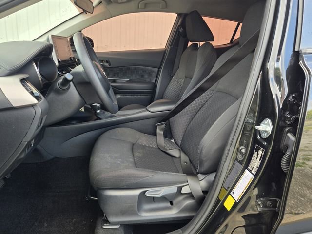 Used 2021 Toyota C-HR LE FWD image 11