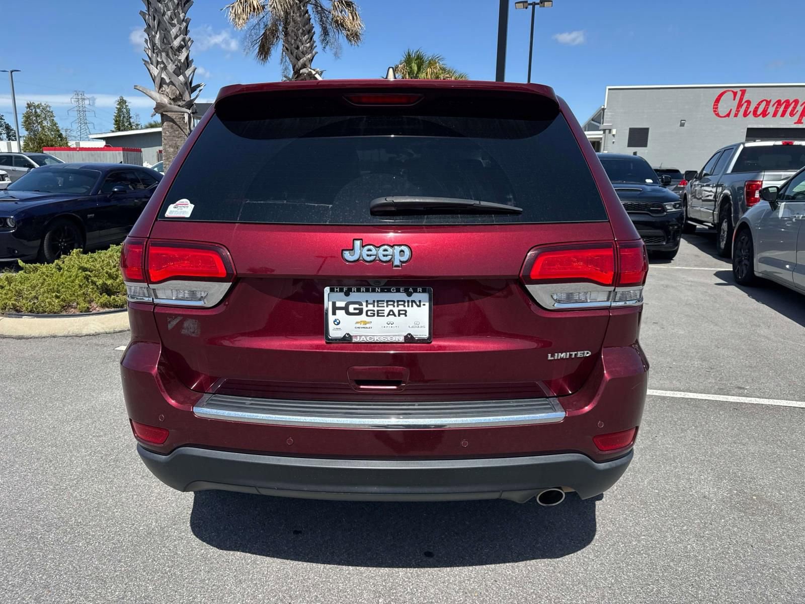Used 2021 Jeep Grand Cherokee Limited w/ Luxury Group II image 6