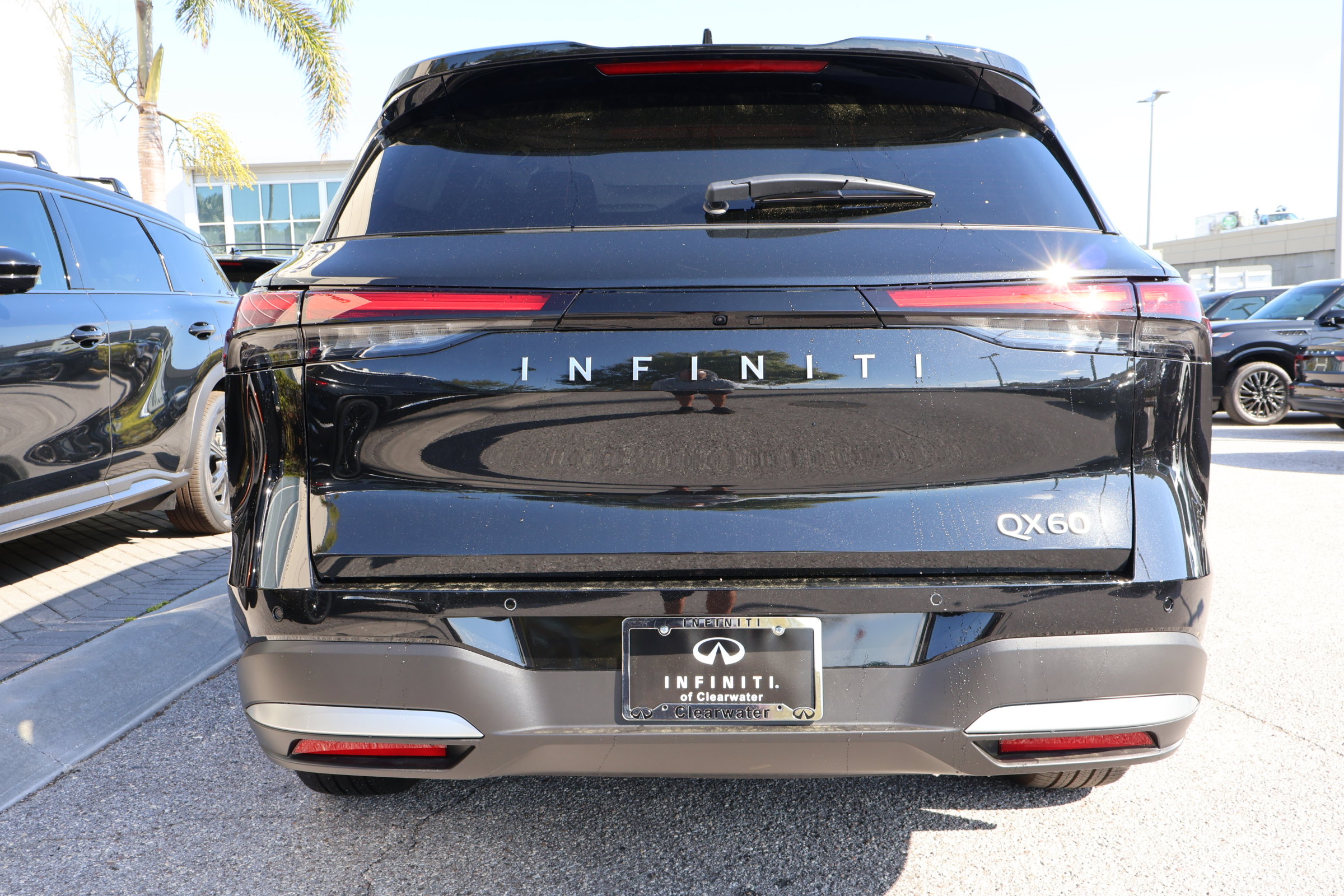 Used 2026 INFINITI QX60 Luxe w/ Cargo Package image 8