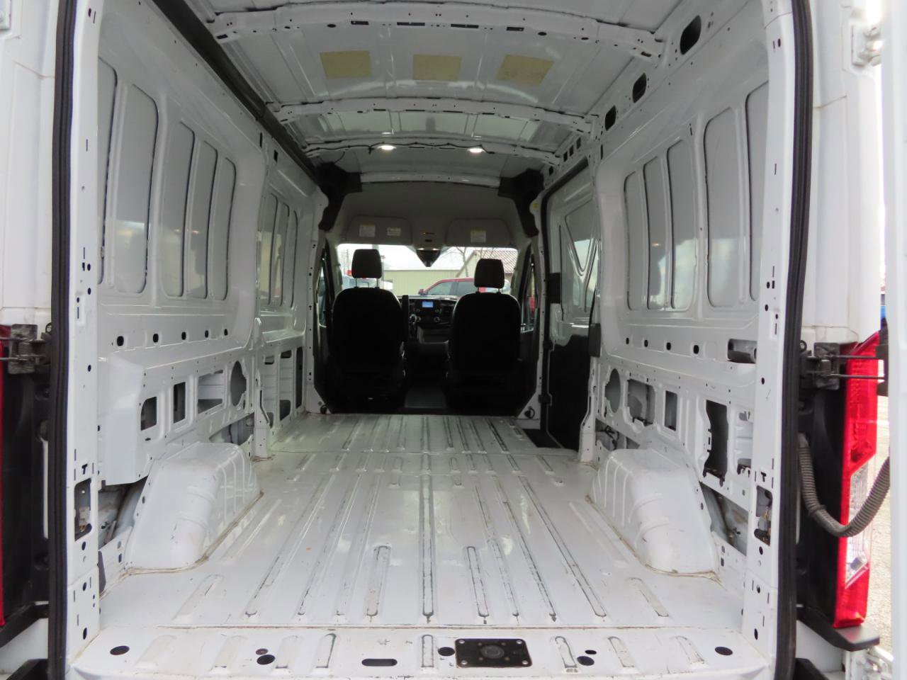Used 2024 Ford Transit 250 148 Medium Roof Extended AWD image 37