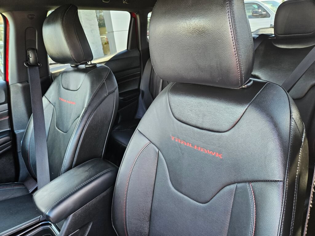 Used 2023 Jeep Compass Trailhawk w/ Trailhawk Elite Group AWD/4WD image 20