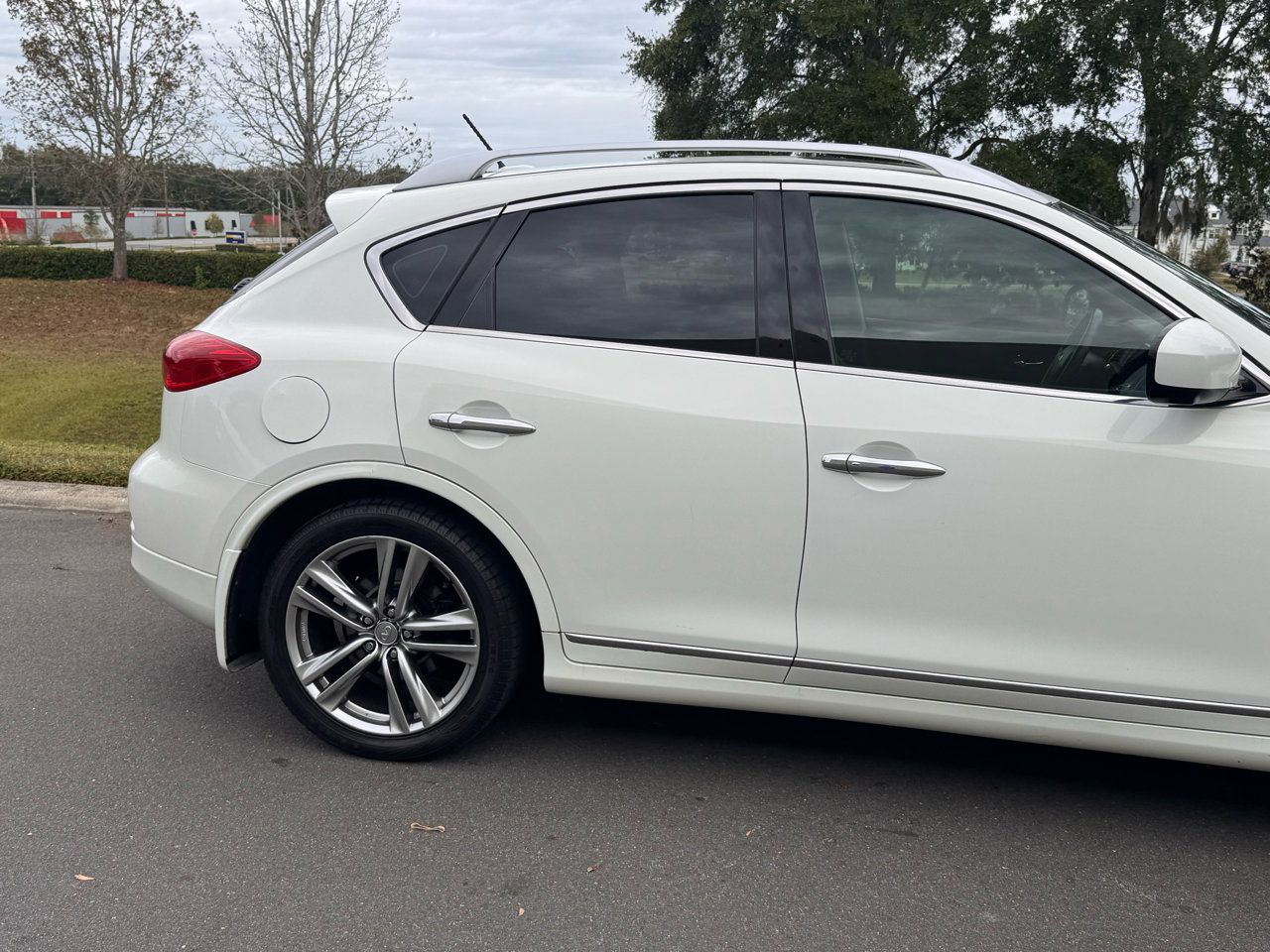Used 2015 INFINITI QX50 AWD image 31