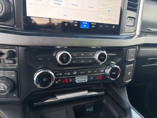 Used 2024 Ford F350 Platinum w/ Tremor Off-Road Package image 22