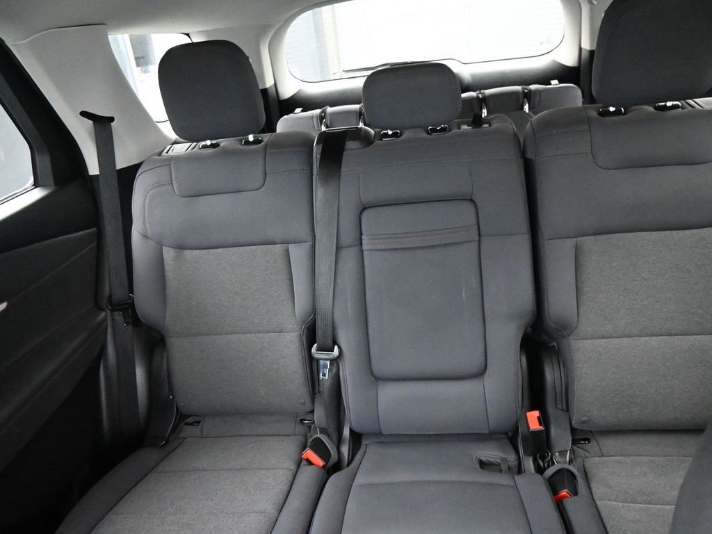 Certified 2025 Ford Explorer Active image 23