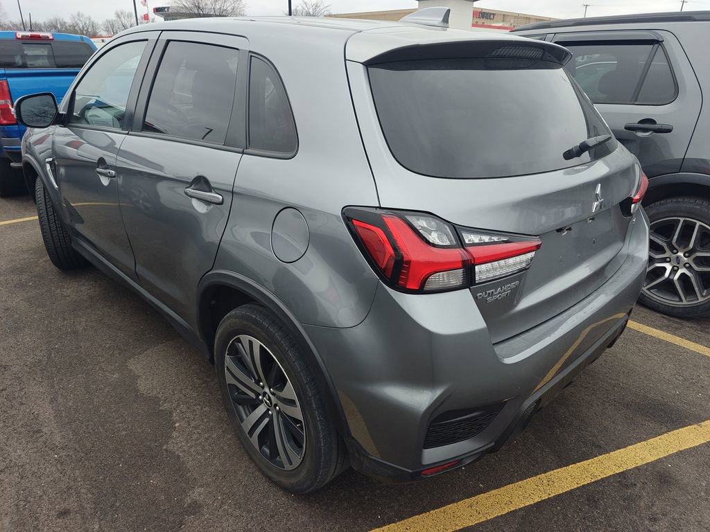 Used 2022 Mitsubishi Outlander Sport Black Edition image 4