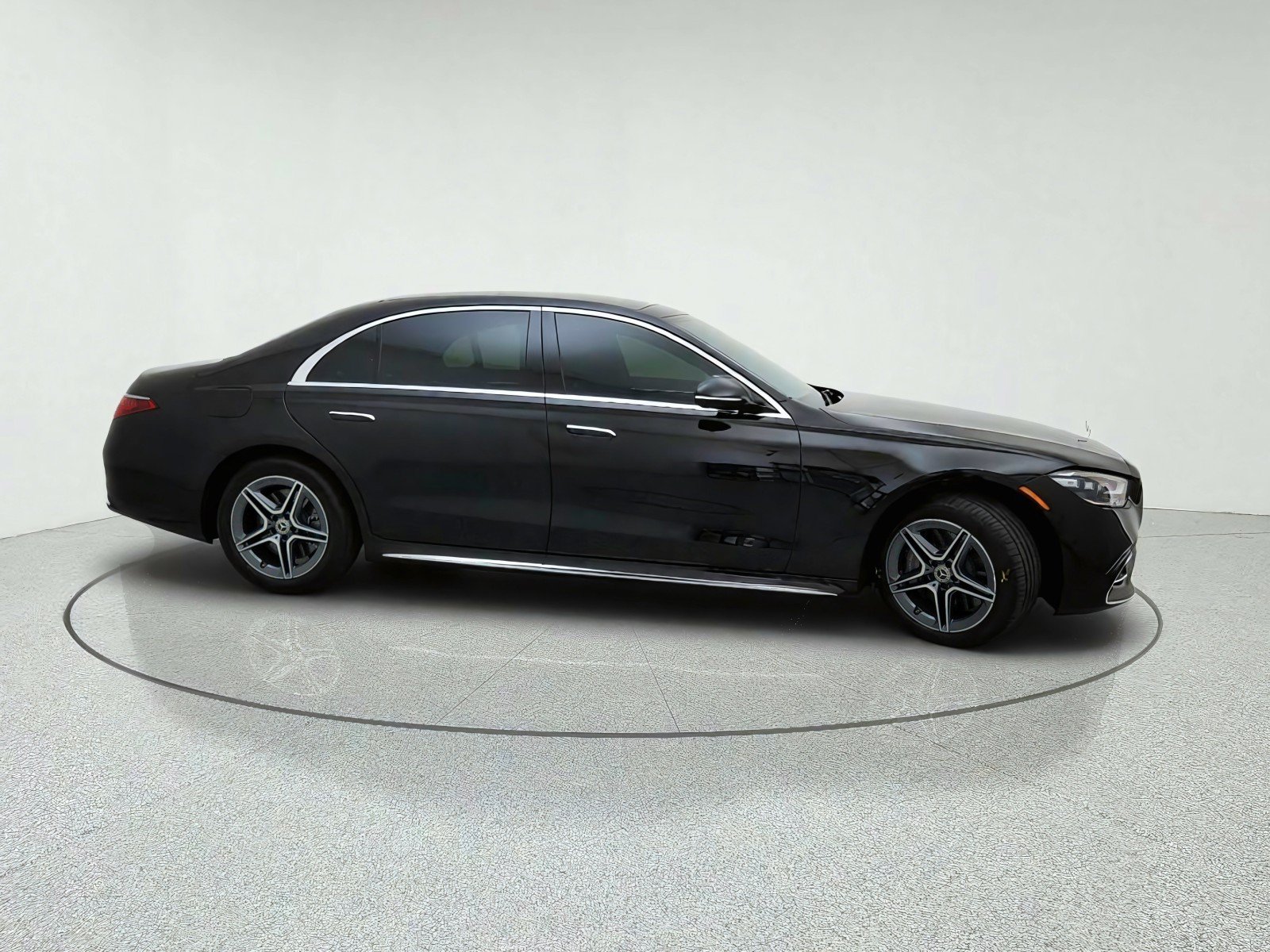 Used 2024 Mercedes-Benz S 580 4MATIC Sedan image 6