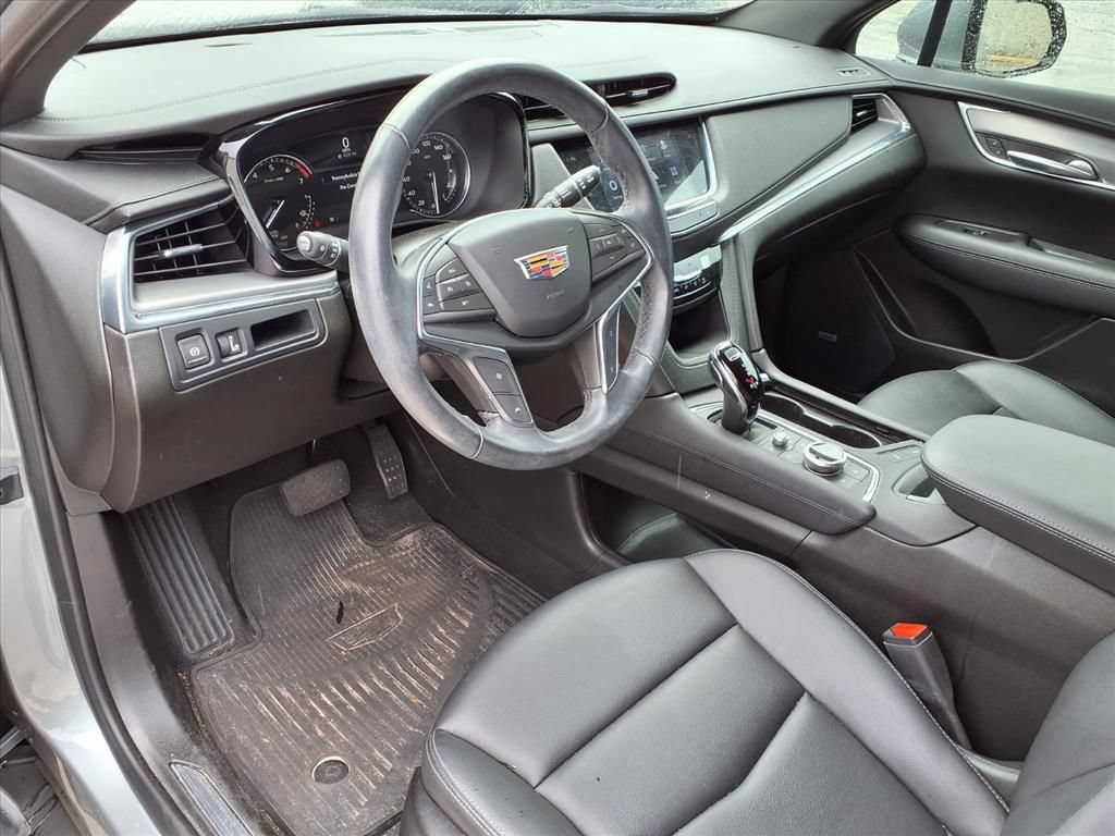 Used 2023 Cadillac XT5 Luxury FWD image 12