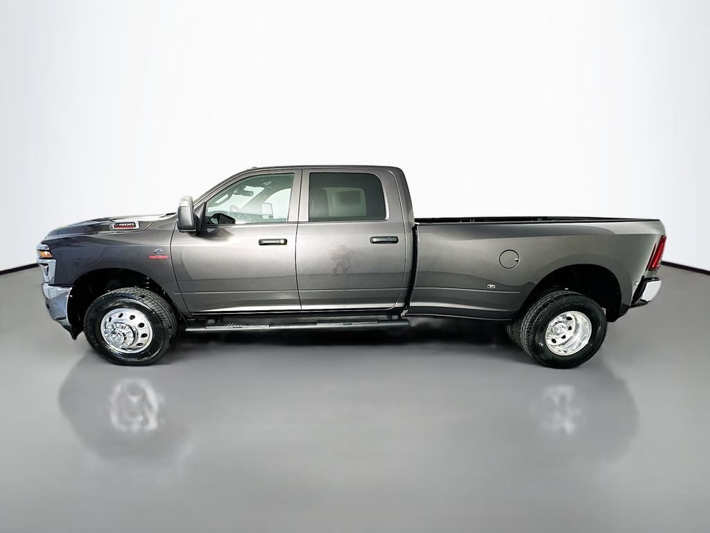 New 2026 RAM 3500 Tradesman AWD/4WD image 4