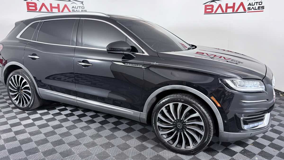 Used 2020 Lincoln Nautilus Black Label w/ Cargo Utility Package AWD/4WD image 9