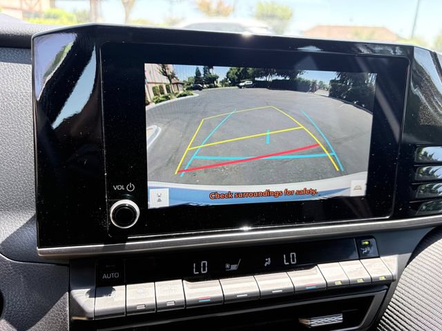 Used 2025 Toyota Camry SE FWD image 18