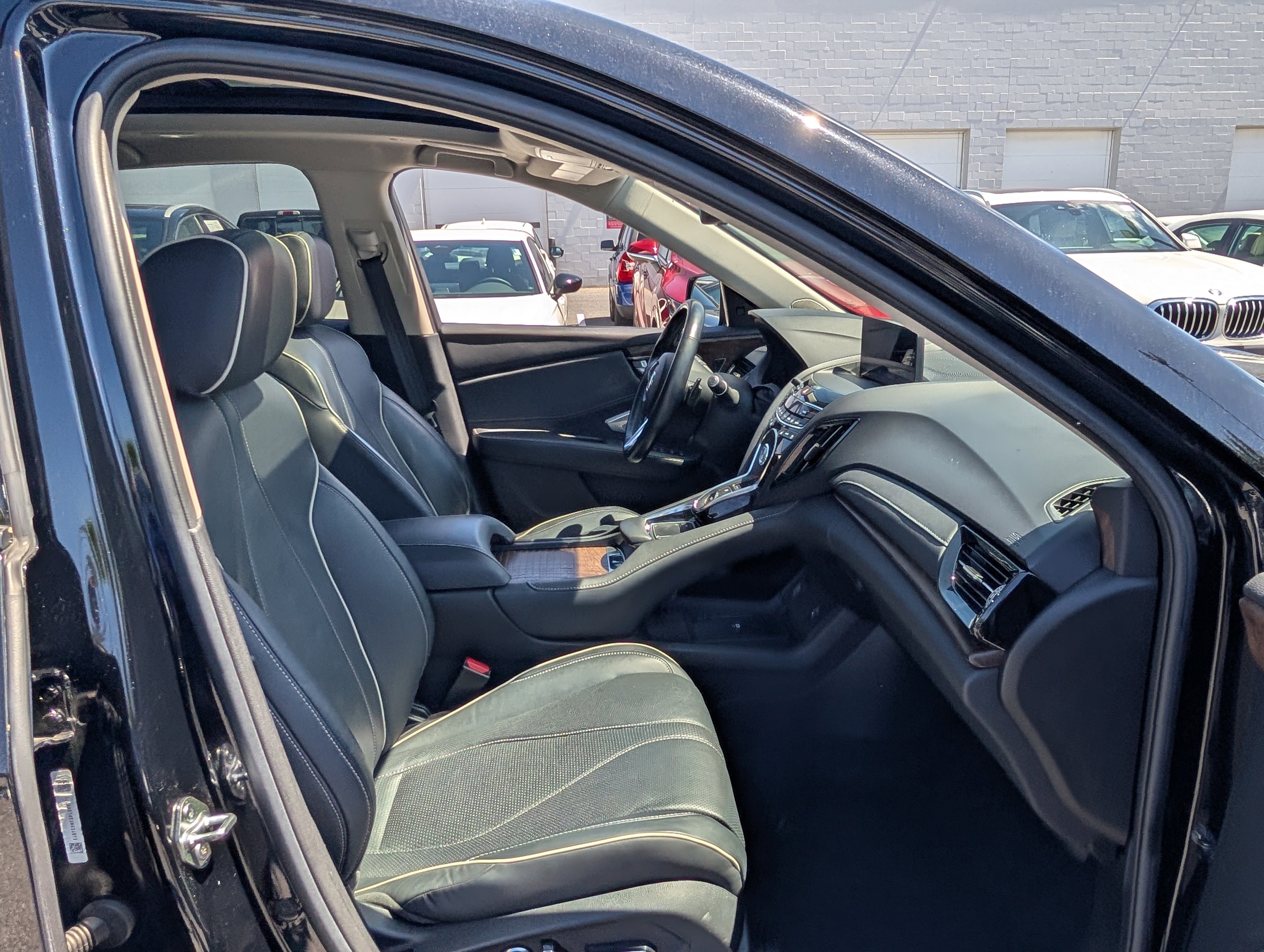 Used 2023 Acura RDX AWD w/ Advance Package image 10