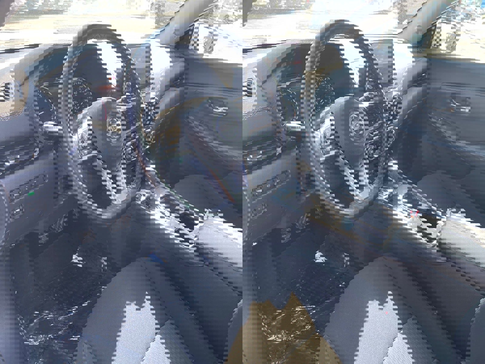 Used 2023 Nissan Sentra SV image 7