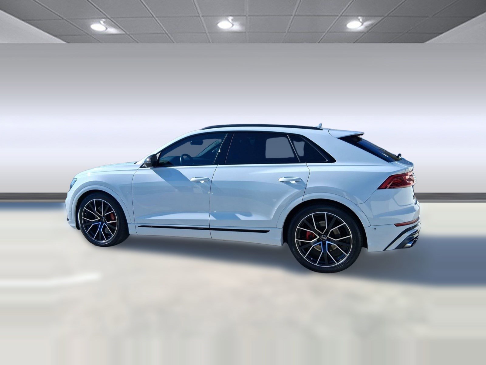 Used 2023 Audi SQ8 Prestige w/ Prestige Package image 2